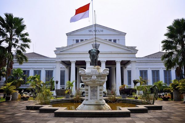 historical tour jakarta