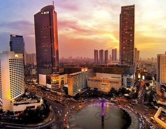 Full-day Jakarta City Tour: Shopping & Food Culinary Tour