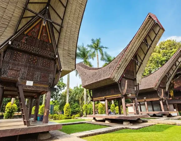 Explore All of The Indonesian Cultures in One Day