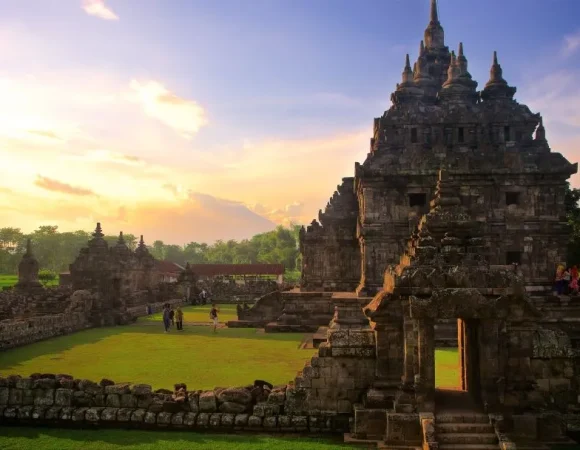 10 Reasons Why You Should Visit Indonesia Immediately