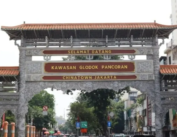 Glodok Chinatown Market: Food, Culture, and Shopping